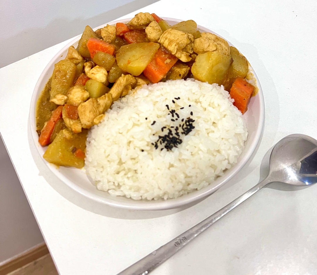 咖喱土豆鸡块