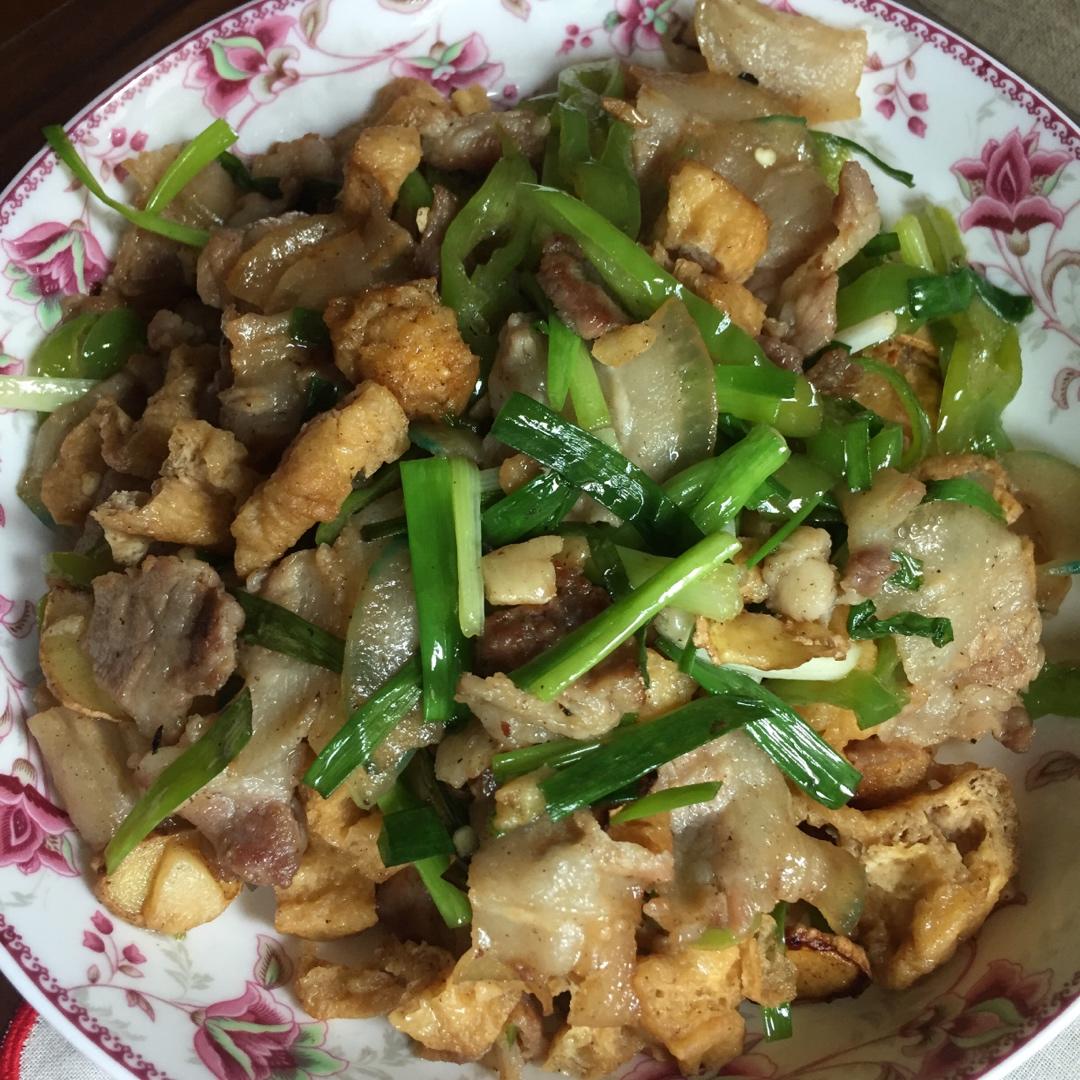 家常油豆腐炒肉