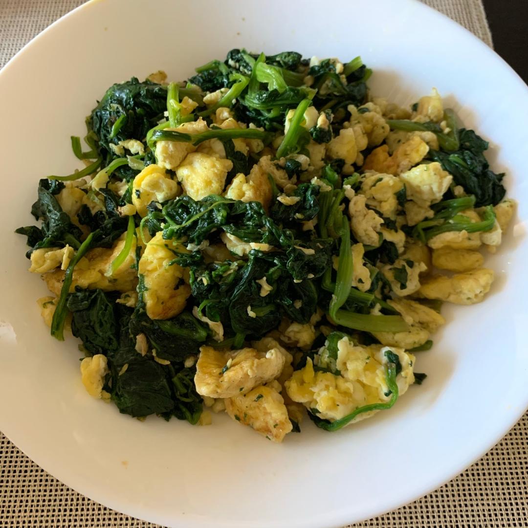 菠菜炒鸡蛋