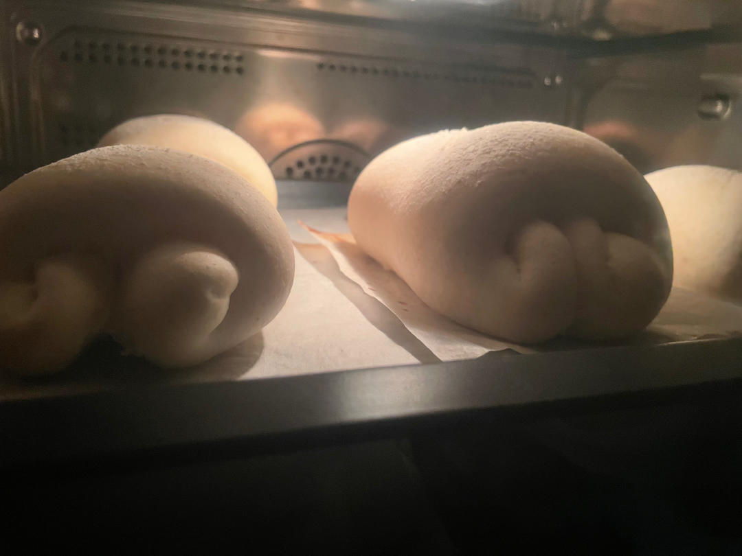 【视频食谱】超级柔软的鲜奶排包