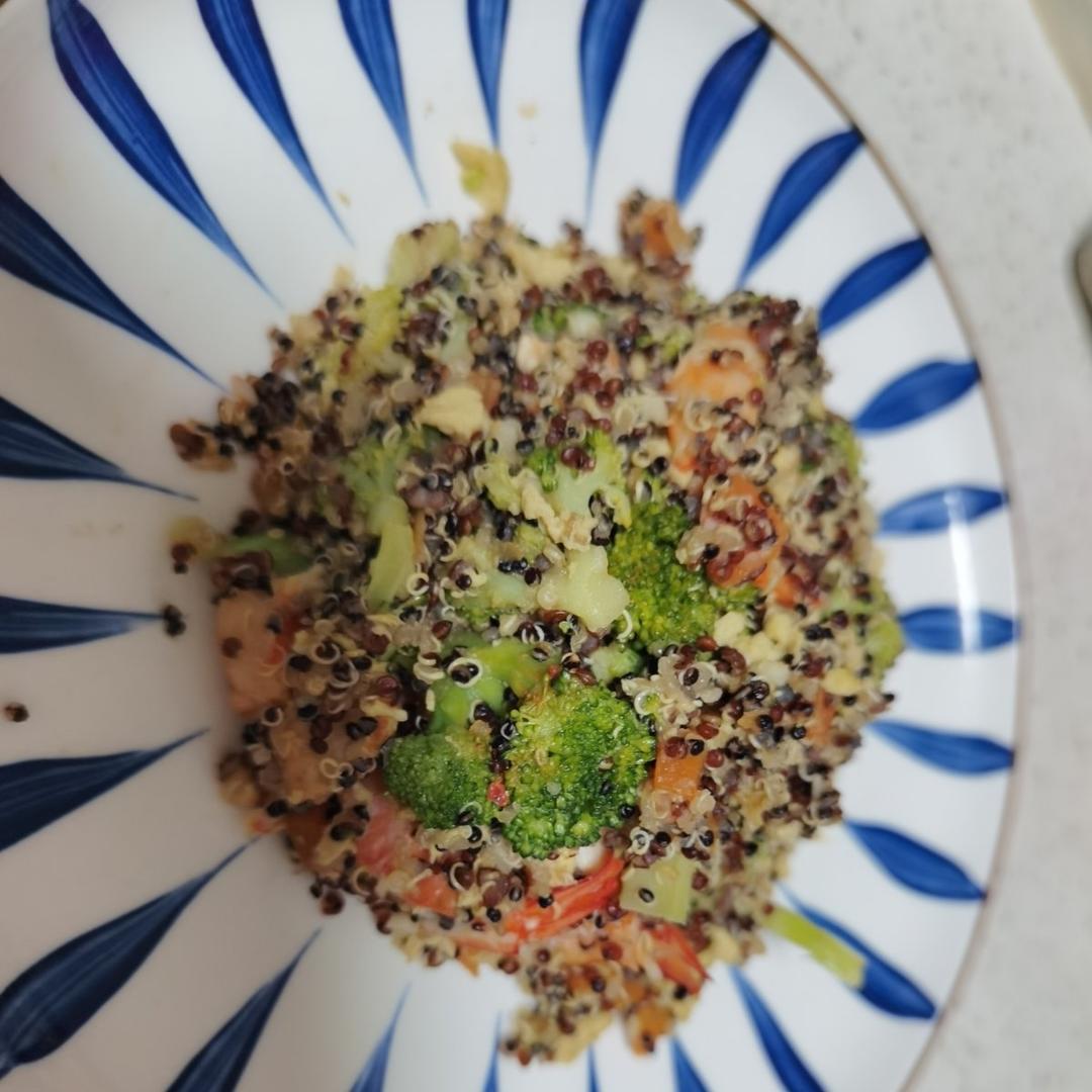 减脂必吃！超好吃的藜麦炒饭，减脂也要吃好吃的！