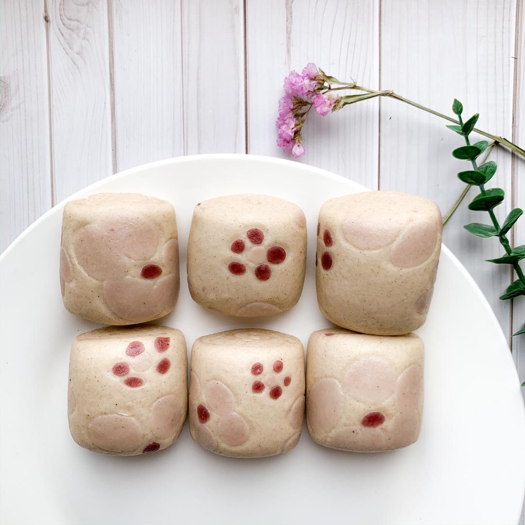 一次发酵荞麦馒头刀切馒头春日花朵