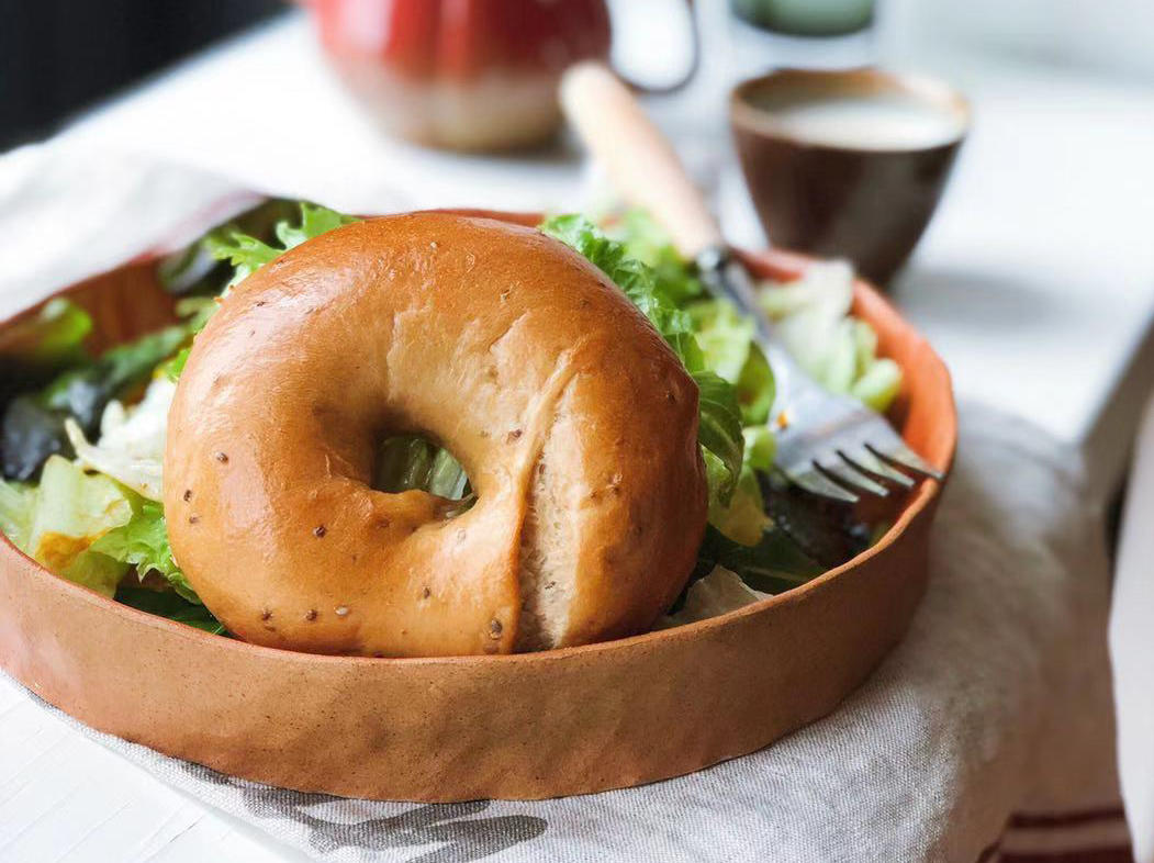 天然酵母咖啡奇亚籽贝果，独家噢！