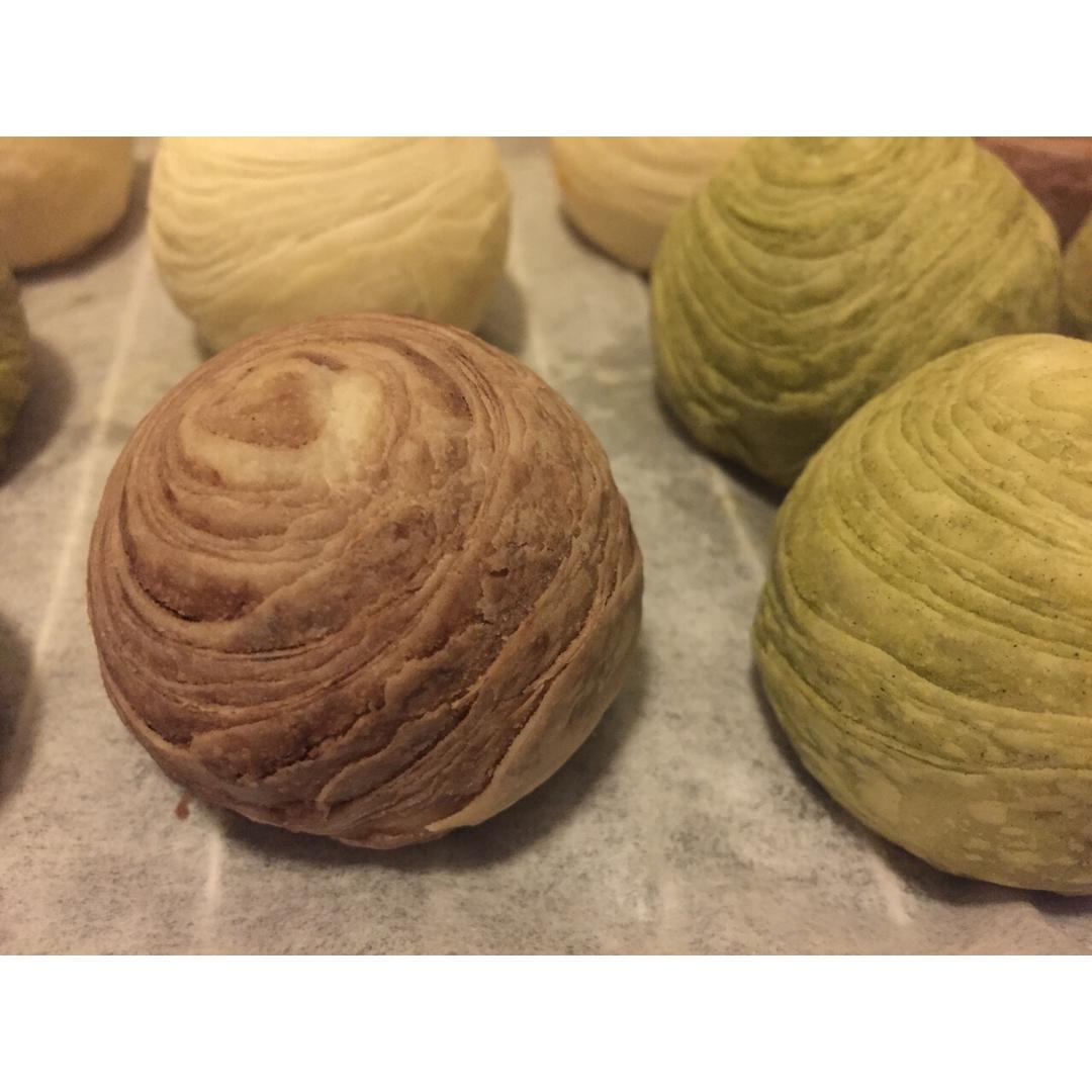蛋黄酥~紫薯、抹茶、原味~花好月圆，中秋快乐~内附一次做六色蛋黄酥方法~