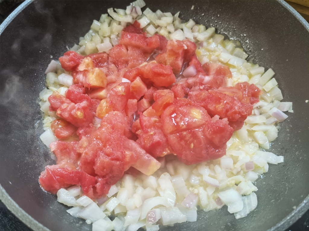 番茄肥牛芝士焗饭的做法 步骤4