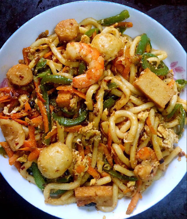 什锦炒乌冬面