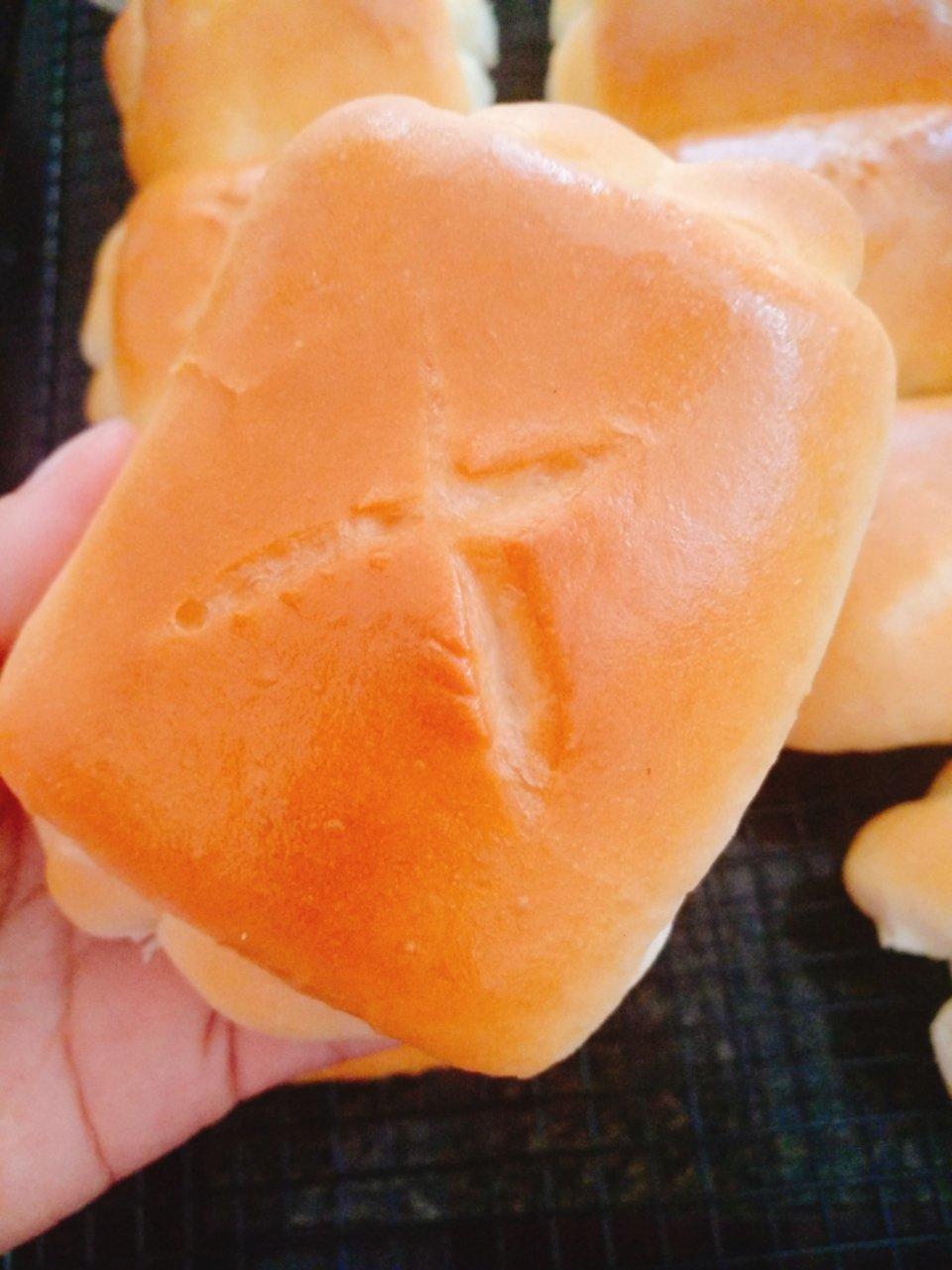 软到不知所措的牛奶卷