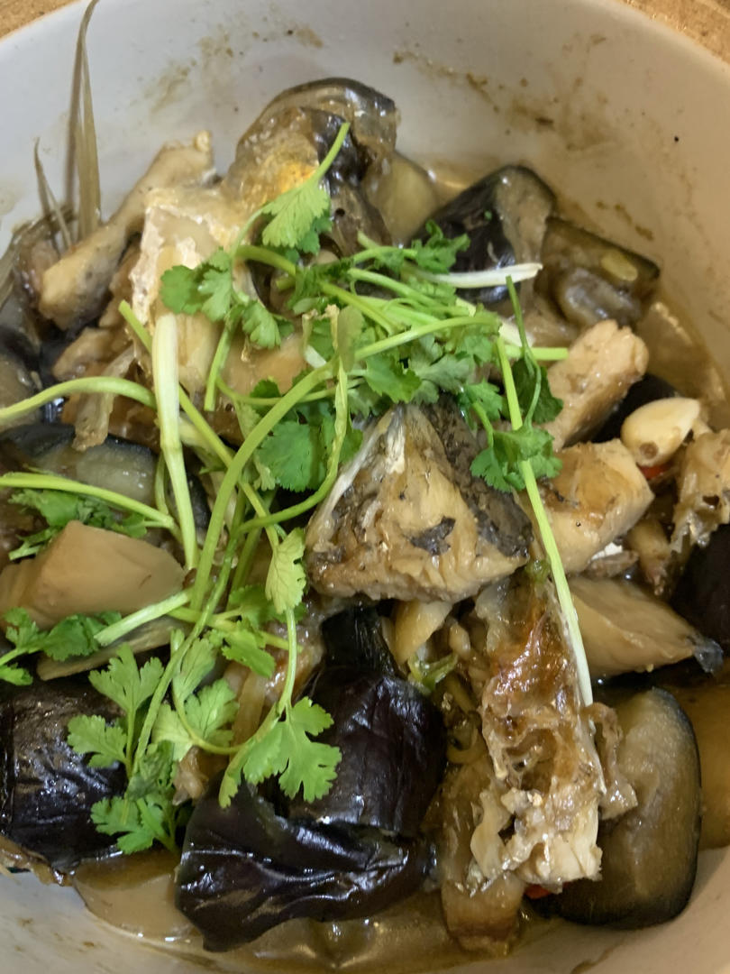 【咸鱼茄子煲🍆】