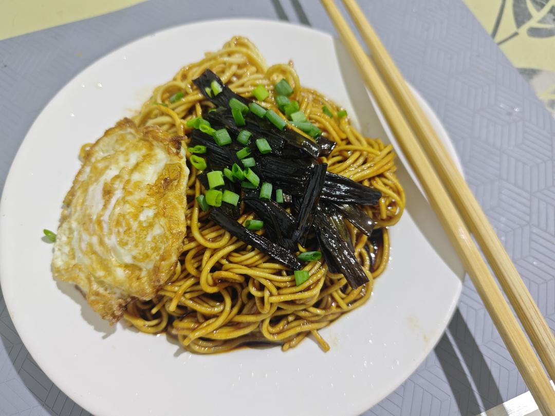 上海本帮葱油
葱油拌面