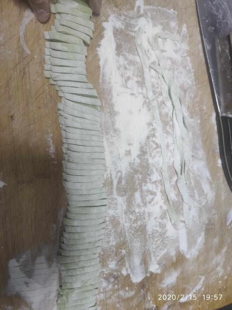 简单好吃的扁豆焖面（这次改良芹菜焖面）