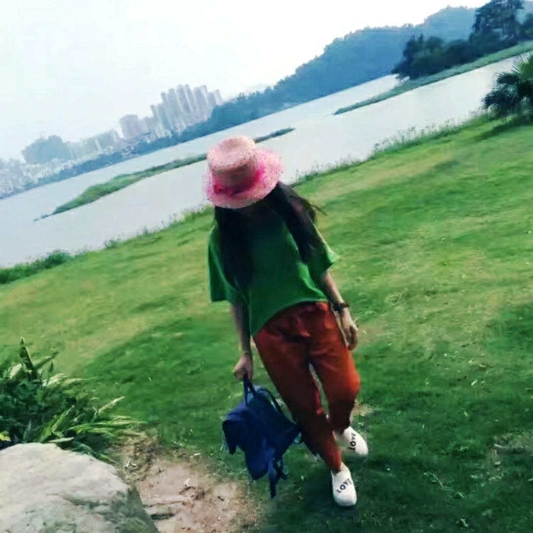 福宝麻麻KKKKelly