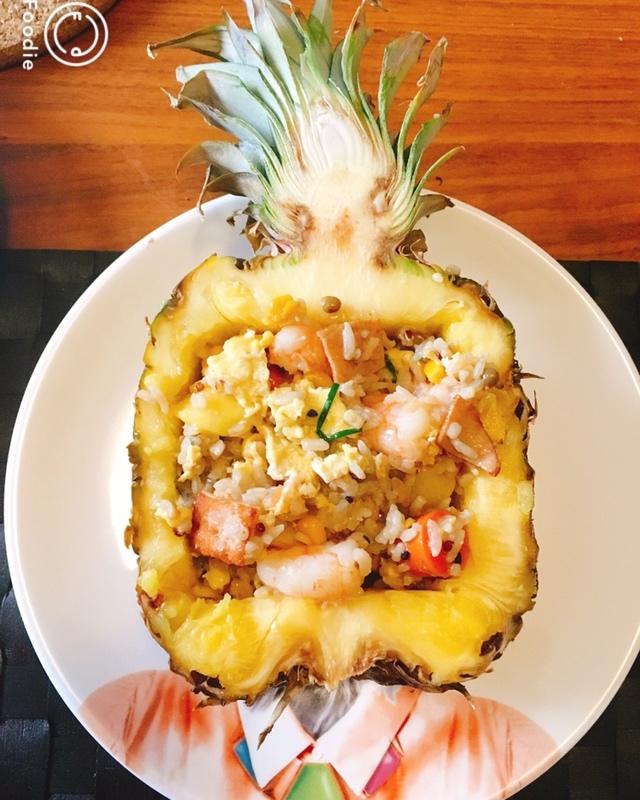虾仁菠萝炒饭