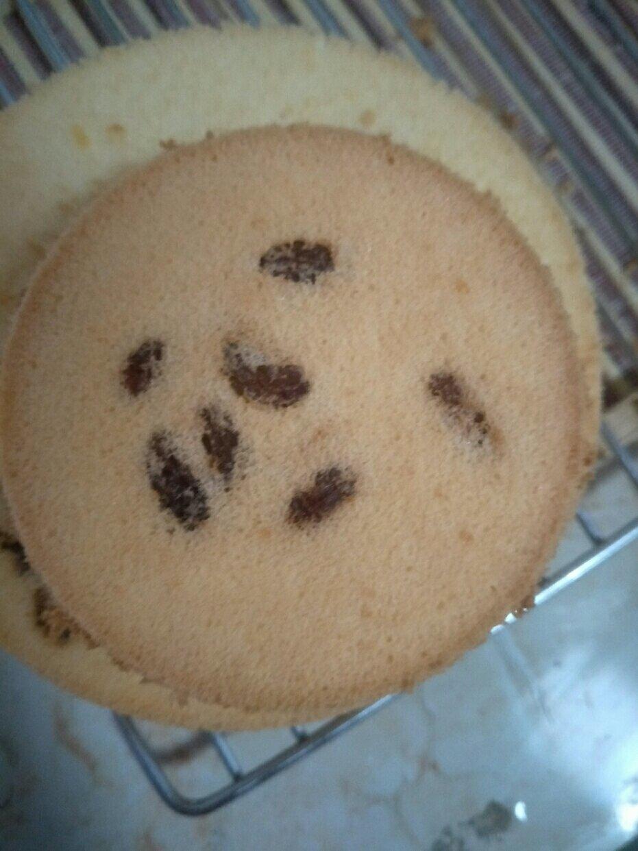 超简单完美戚风蛋糕（6寸2蛋）附打发、翻拌、脱模视频