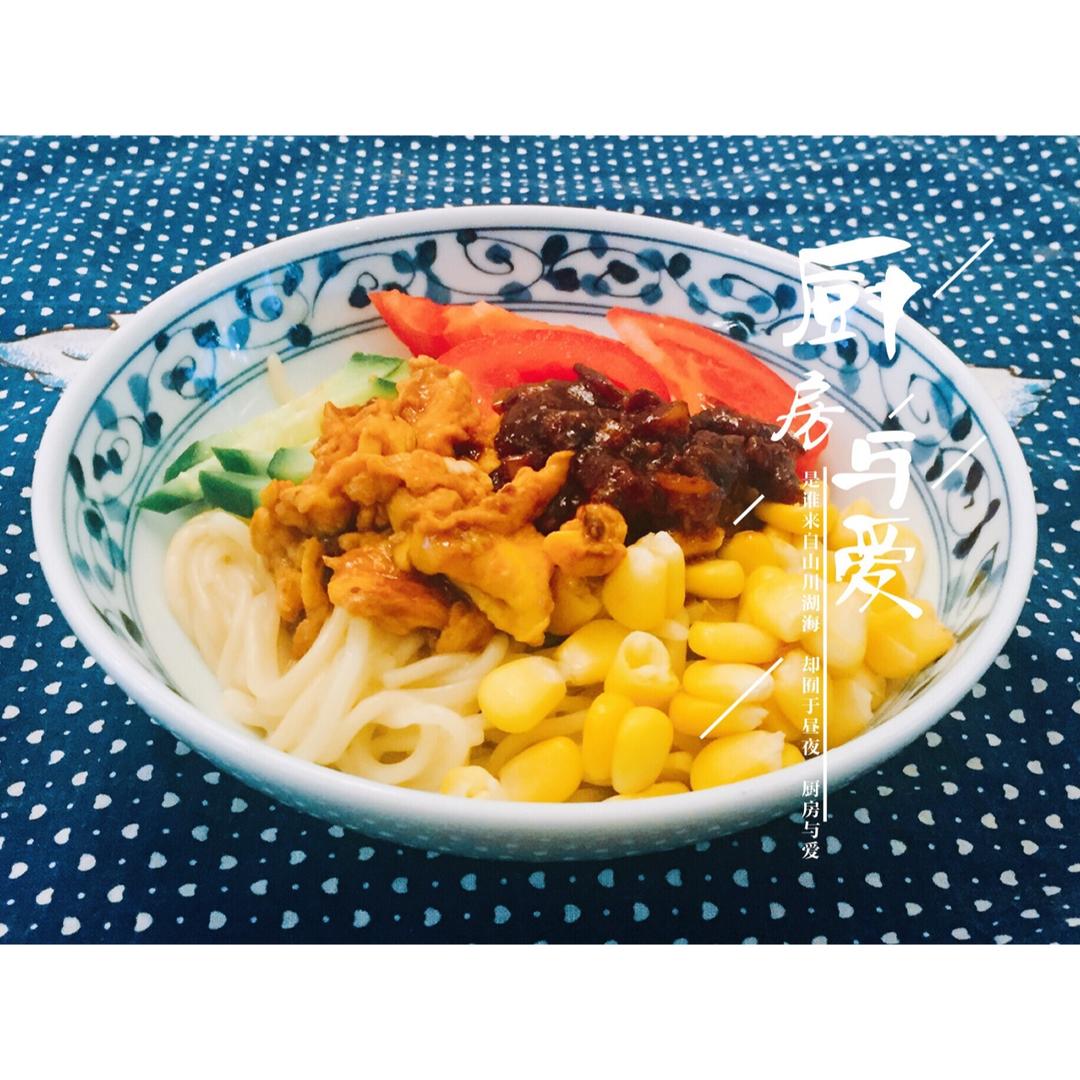 鸡蛋炸酱面