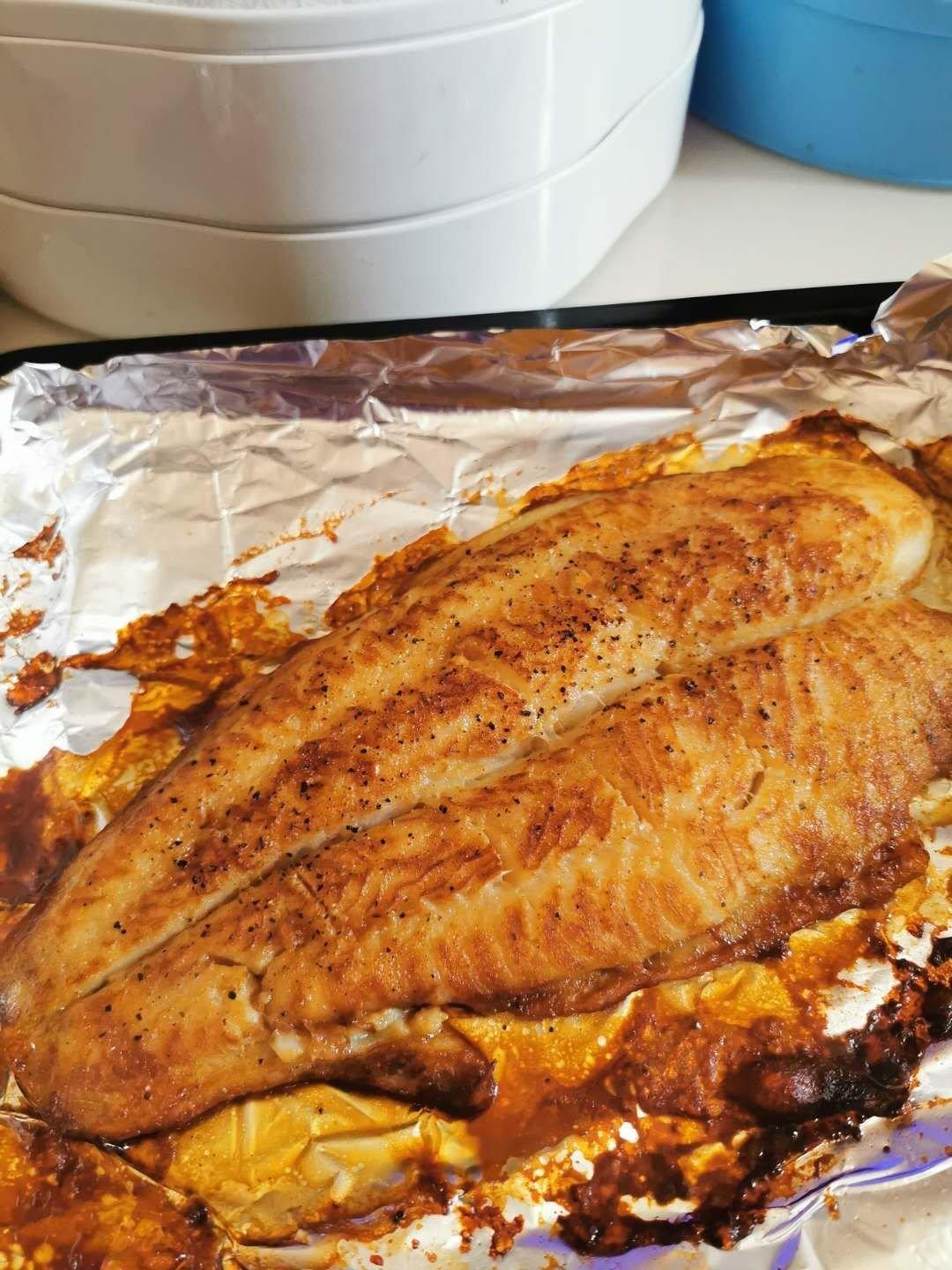 睡美饭团做的让烤箱动起来--意式香料烤龙利鱼