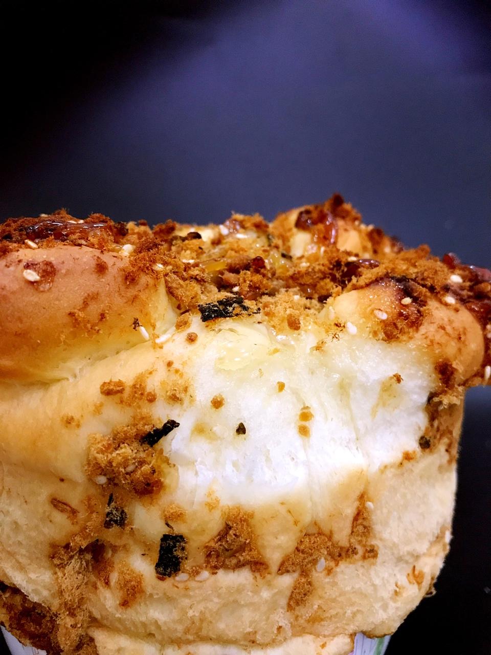 肉松手撕面包—超软会爆浆的面包哟