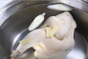 白斩鸡---自动烹饪锅版食谱的做法 步骤2