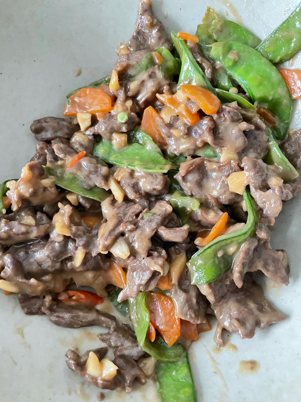 嫩炒牛肉片～～简单快手菜
