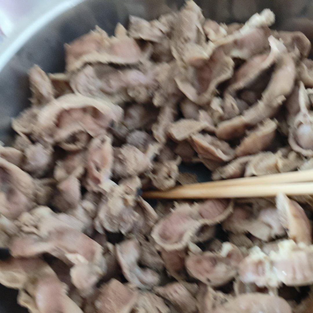 超级简单有味的下酒小菜/零食—盐水（火）鸡胗