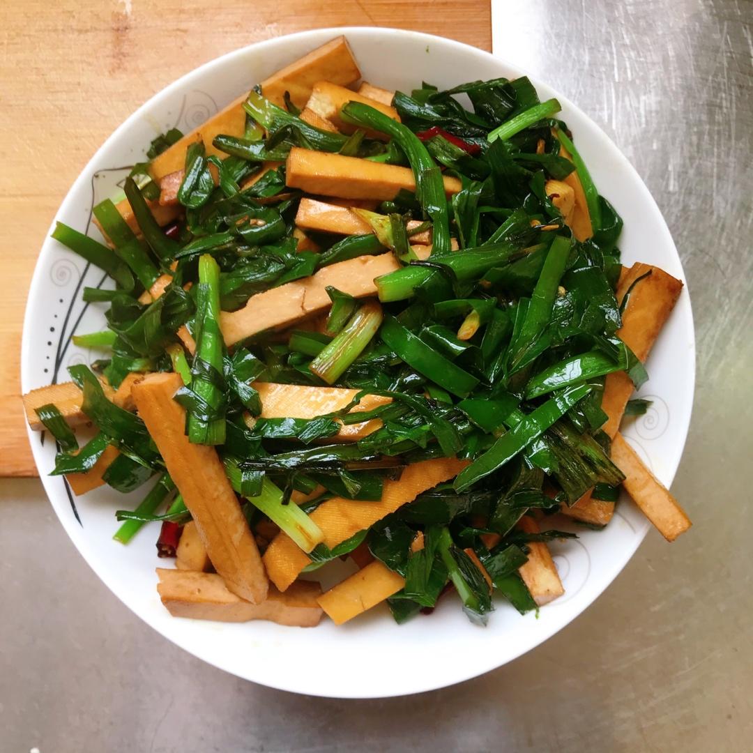 锅锅厨神晋级赛做的韭菜苔炒香干