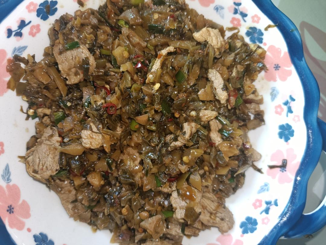 连吃三大碗饭的外婆菜炒肉来咯！