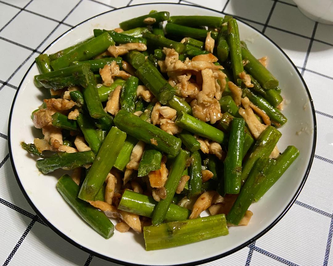 减脂芦笋鸡胸肉