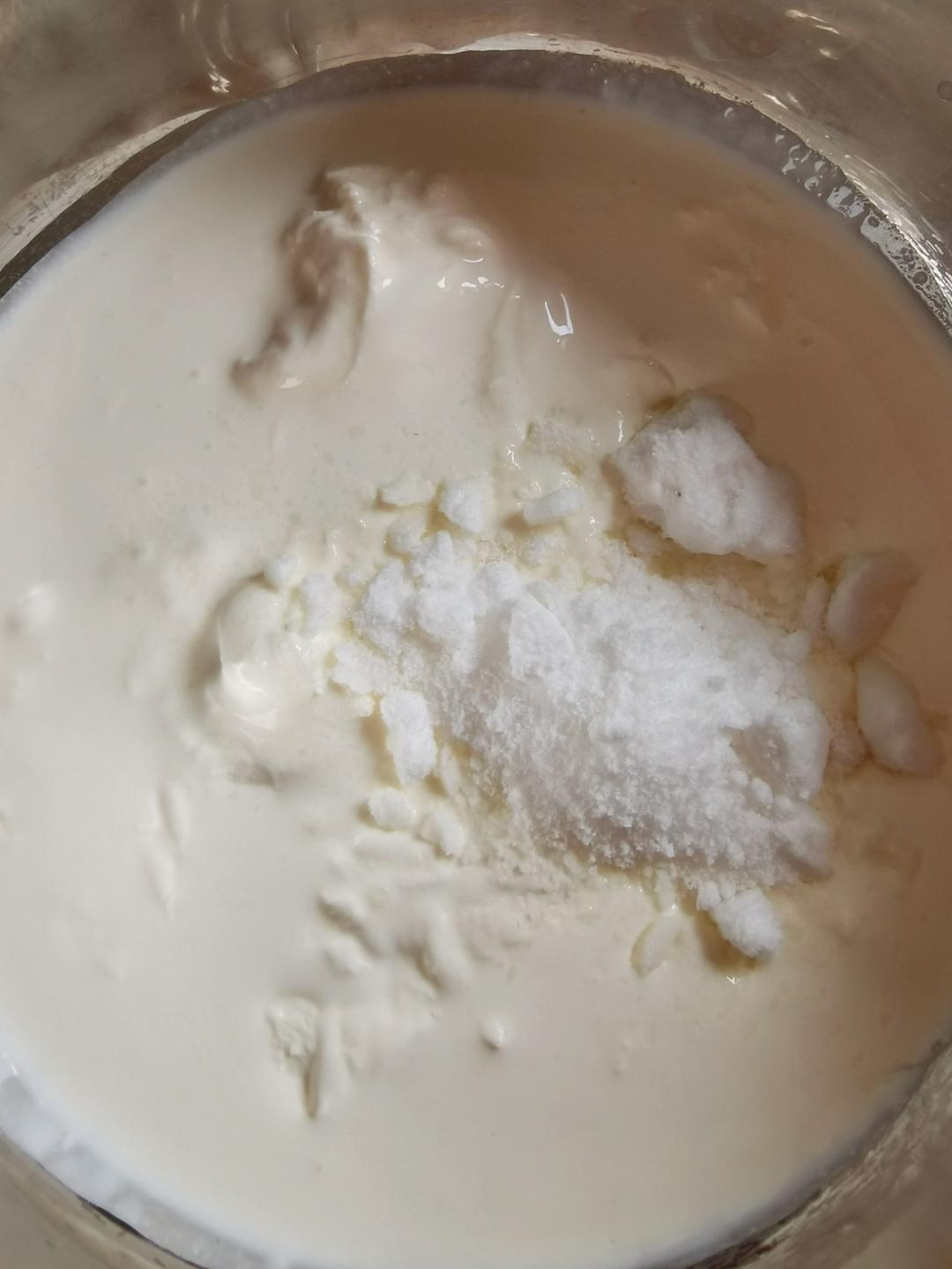 酸奶草莓酱冰激凌（无冰渣）