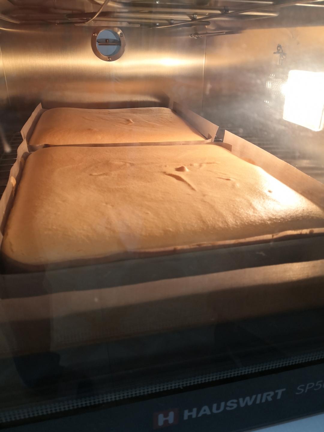 蛋糕卷这样做‼️不掉皮不开裂（小视频食谱）