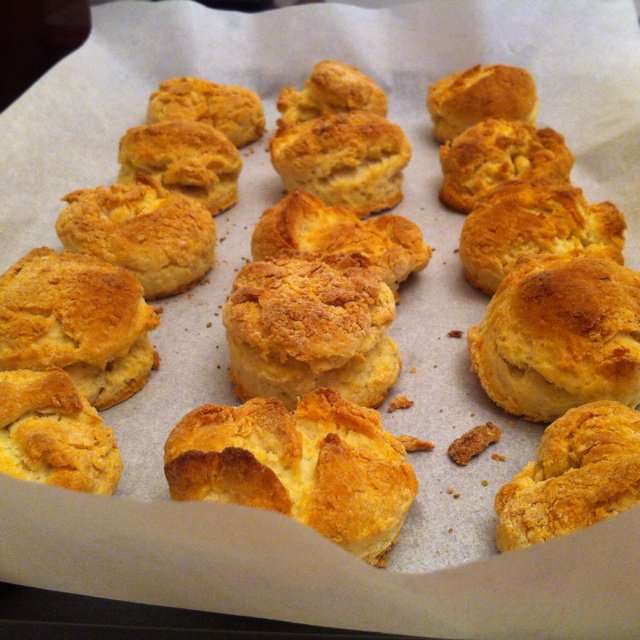极简奶油松饼/Cream Biscuits（scones）