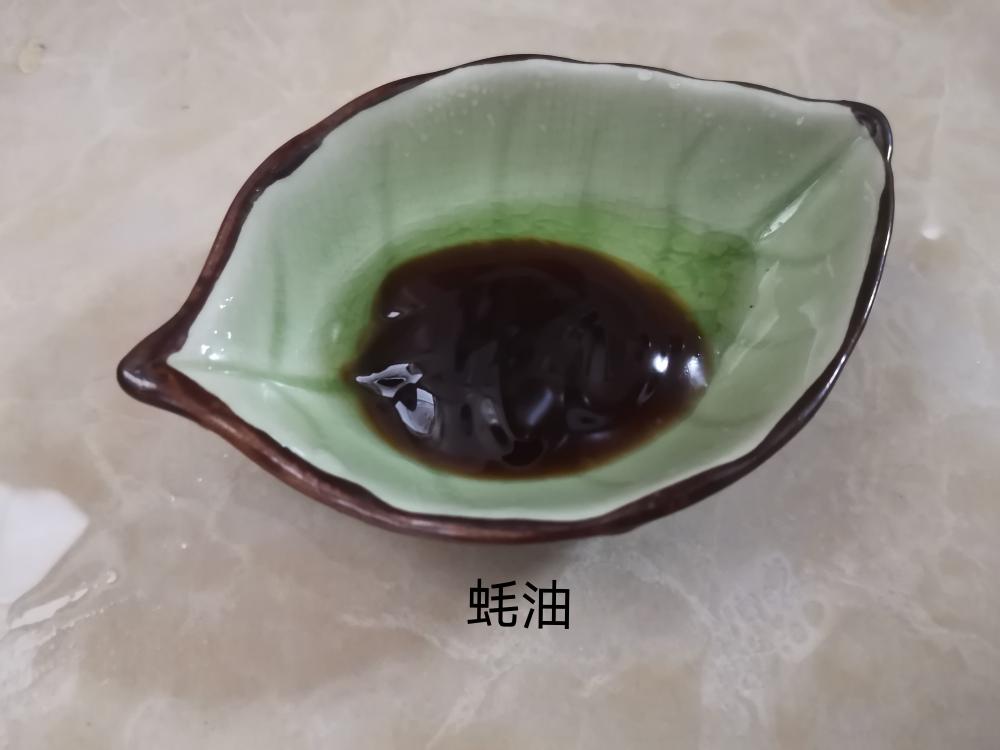 蚝油生菜的做法 步骤4