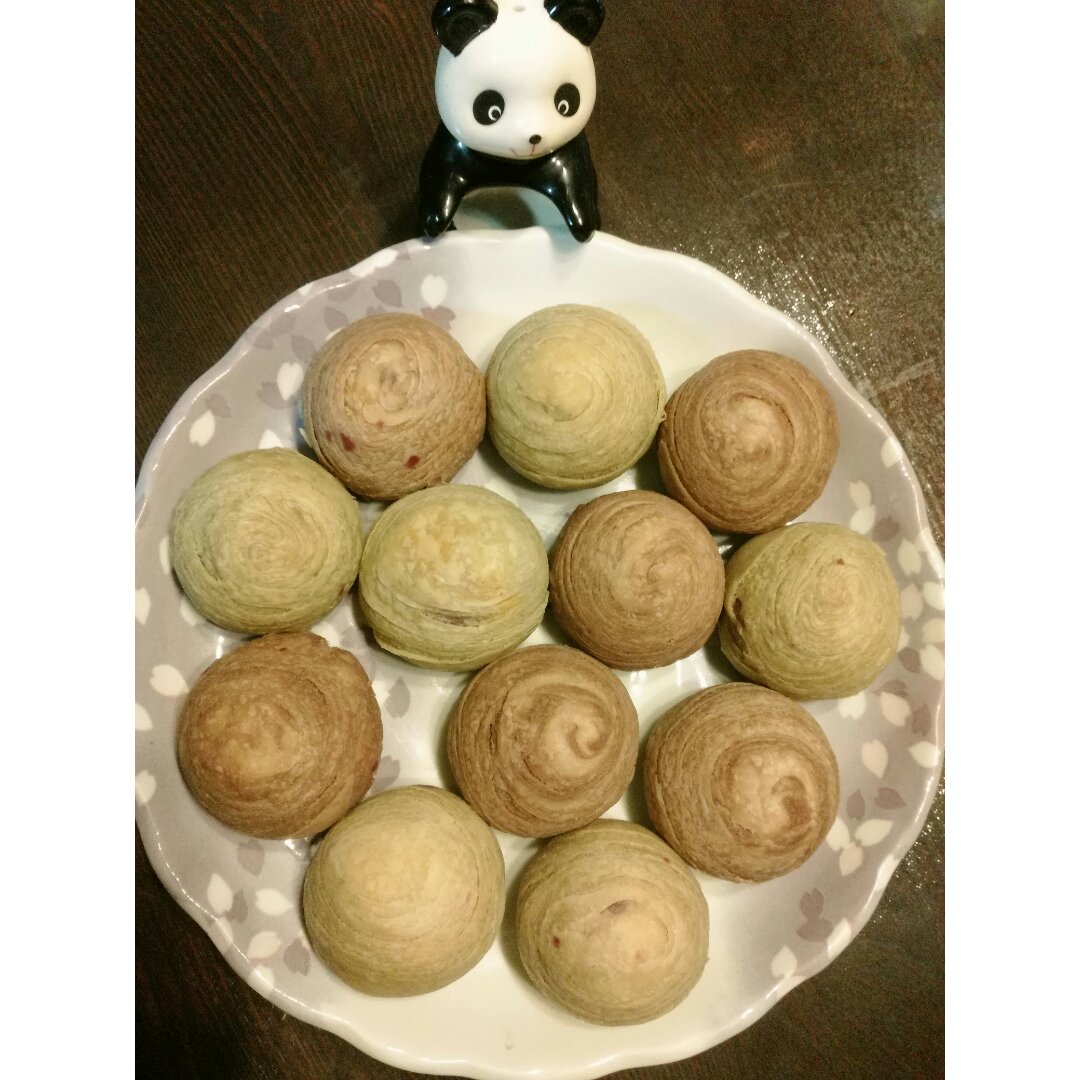 蛋黄酥~紫薯、抹茶、原味~花好月圆，中秋快乐~内附一次做六色蛋黄酥方法~