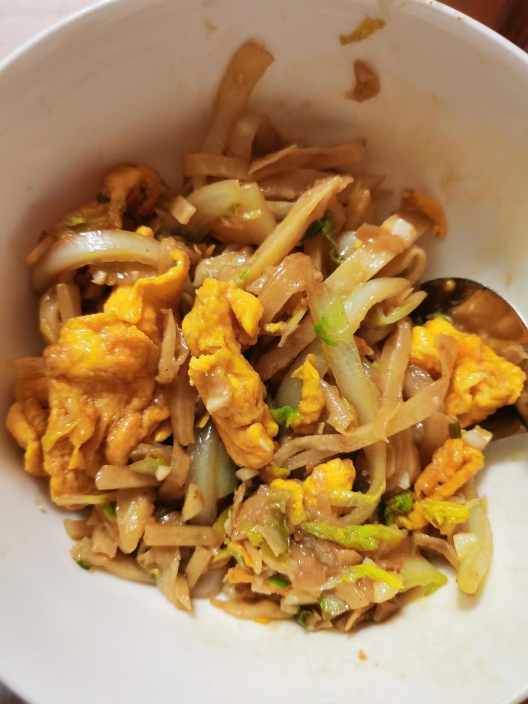 圆白菜鸡蛋炒饼