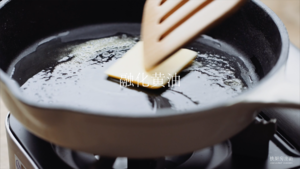 奶香鸡肉蘑菇烩饭[快厨房]的做法 步骤1