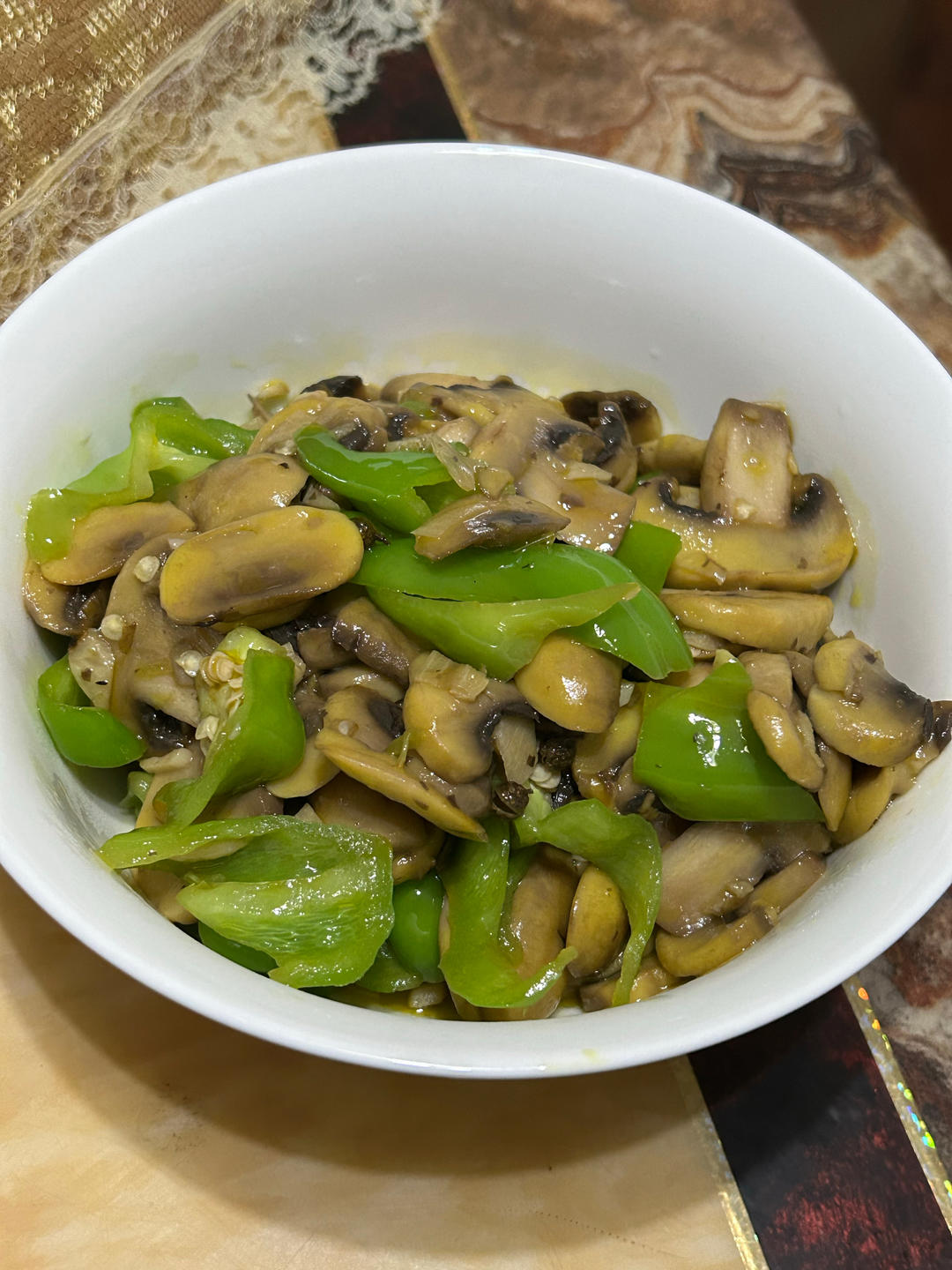 素炒鲜口蘑（白蘑菇），快手家常菜