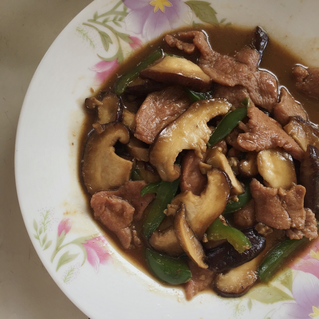 香菇炒肉，超级下饭哦
