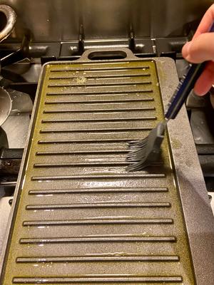 在家做出烧烤档级别的铁板烧烤的做法 步骤5