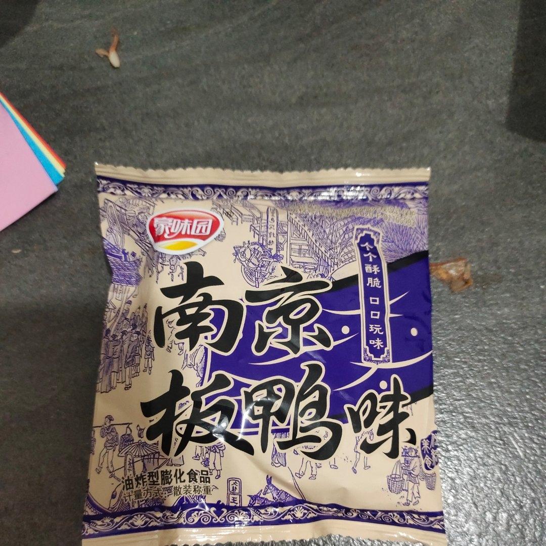 盘点试吃童年小卖铺的那些经典怀旧零食