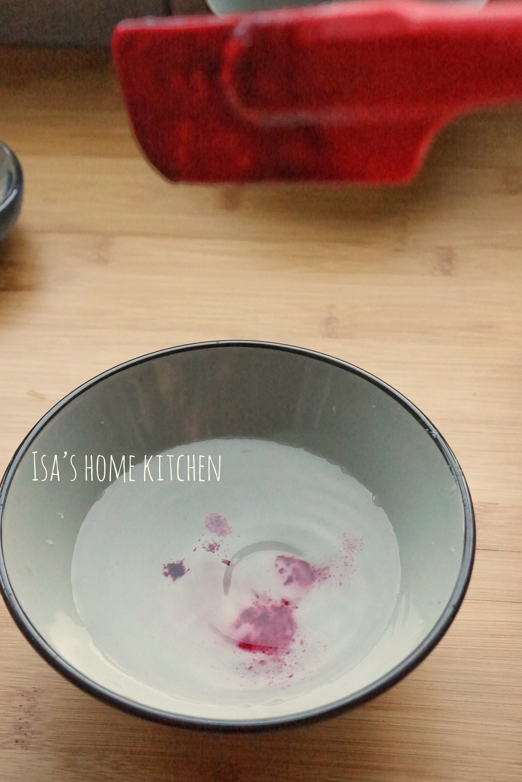 超香甜的蓝莓冰激凌 从煮蓝莓酱开始的做法 步骤4