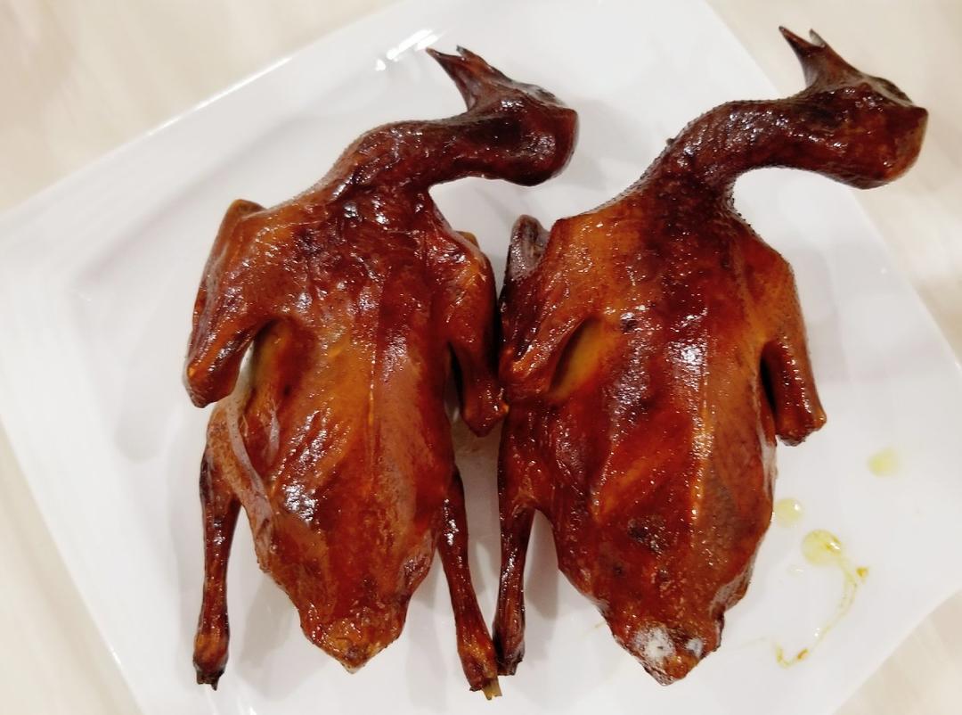 下厨房用户uf41做的烤箱版脆皮烤乳鸽内含脆皮的秘决