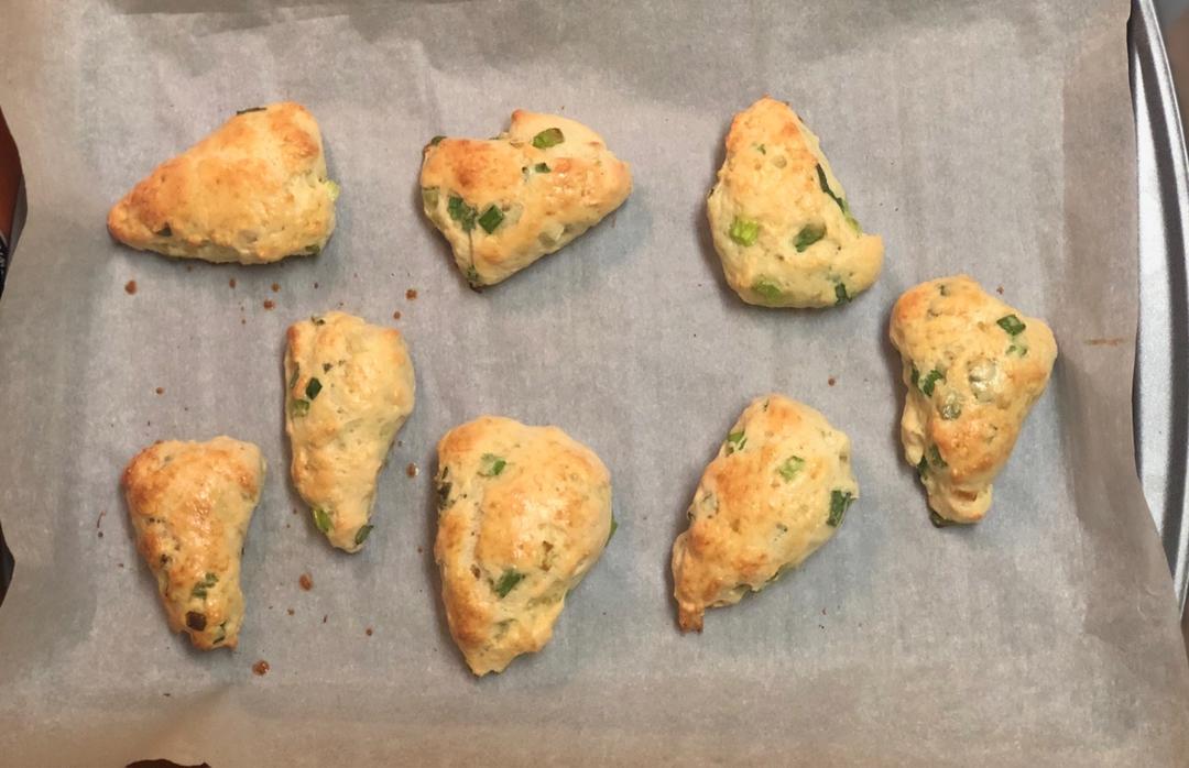 酥软可口的咸味点心，从制作到出炉半小时搞定。