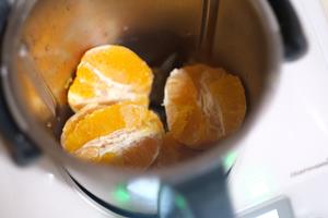 70度橙汁的做法 步骤1