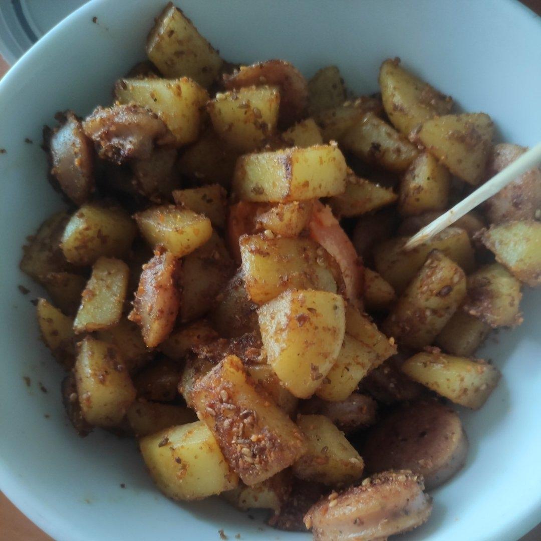 烧烤风味的土豆小香肠