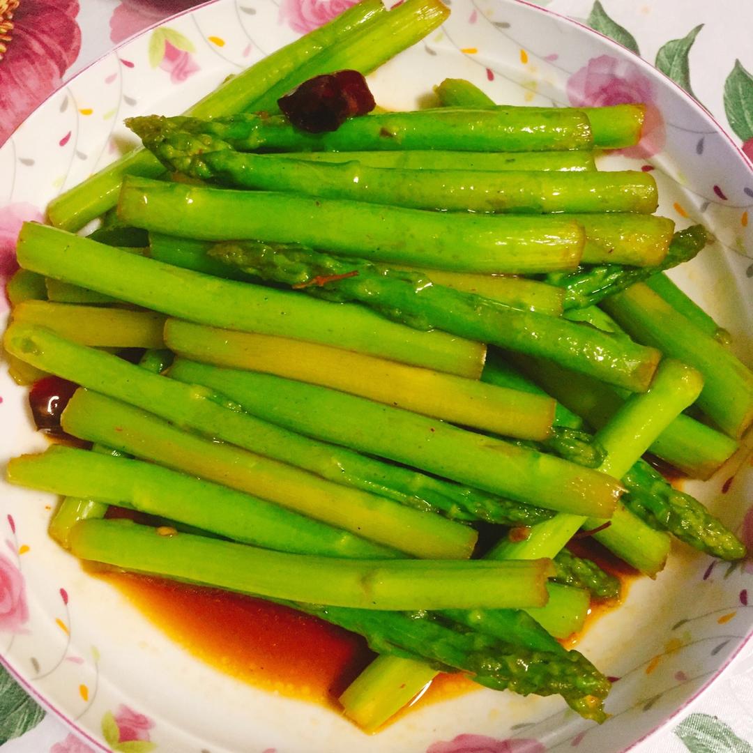 鲜味油淋芦笋
