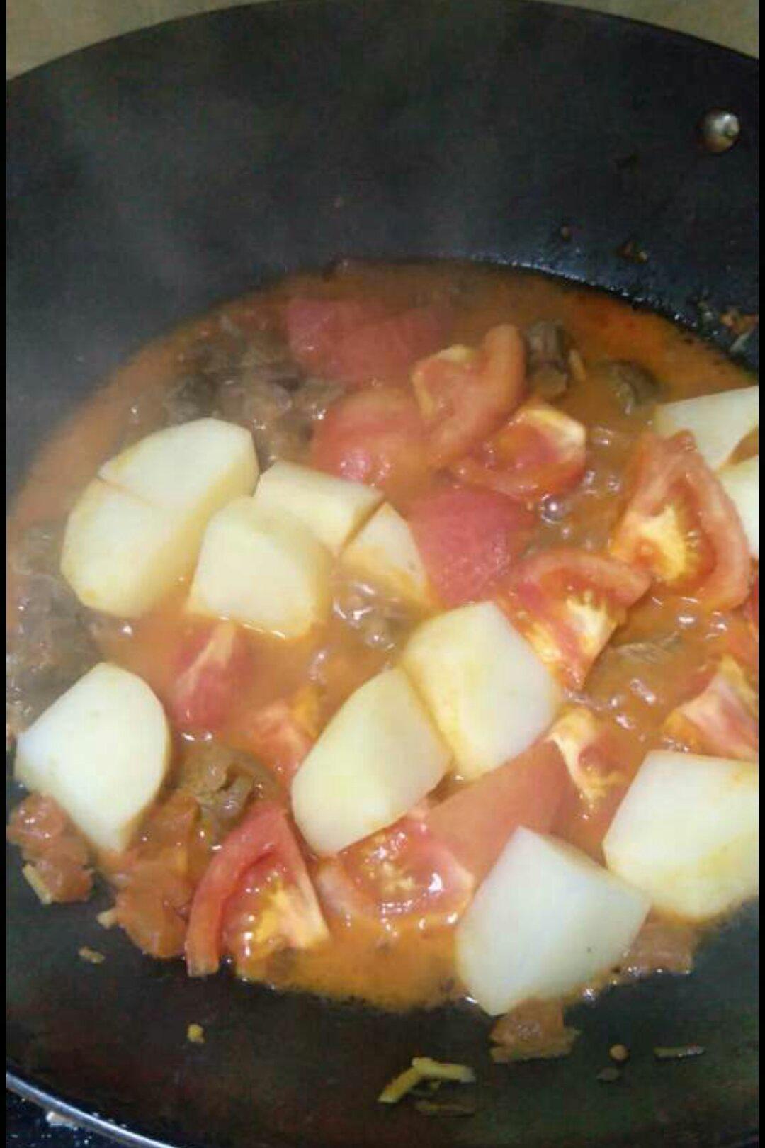 老丁的私房菜-番茄牛腩煲