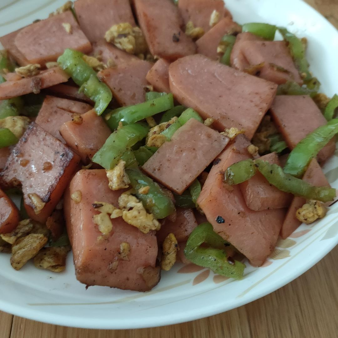 青椒火腿炒鸡蛋