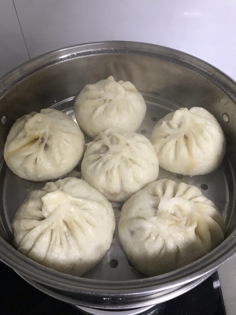 猪肉香菇包子