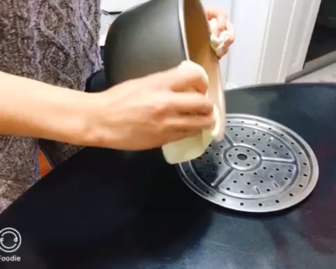 电饭锅蛋糕（无需计量秤）的做法