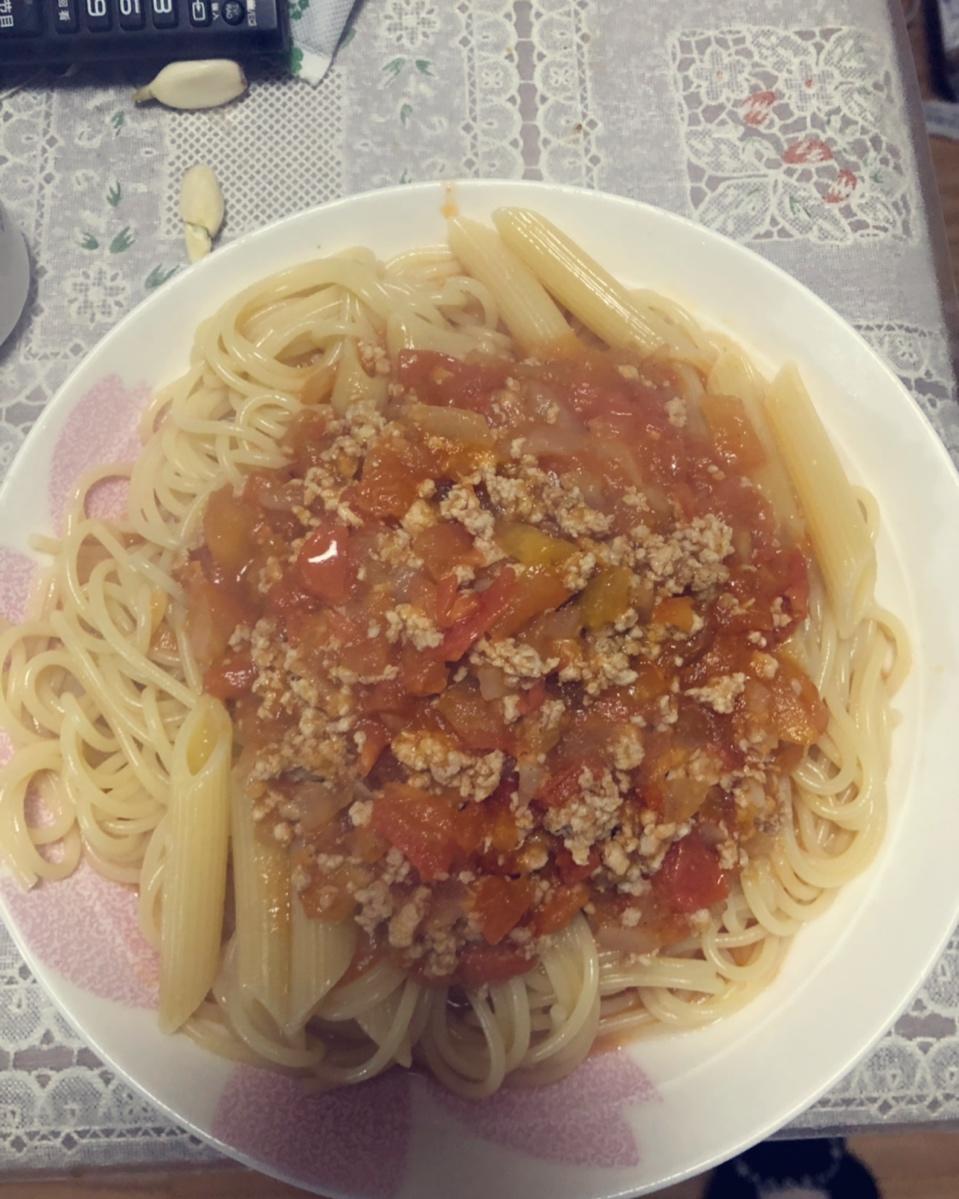 （完胜必胜客的）番茄肉酱意大利面～