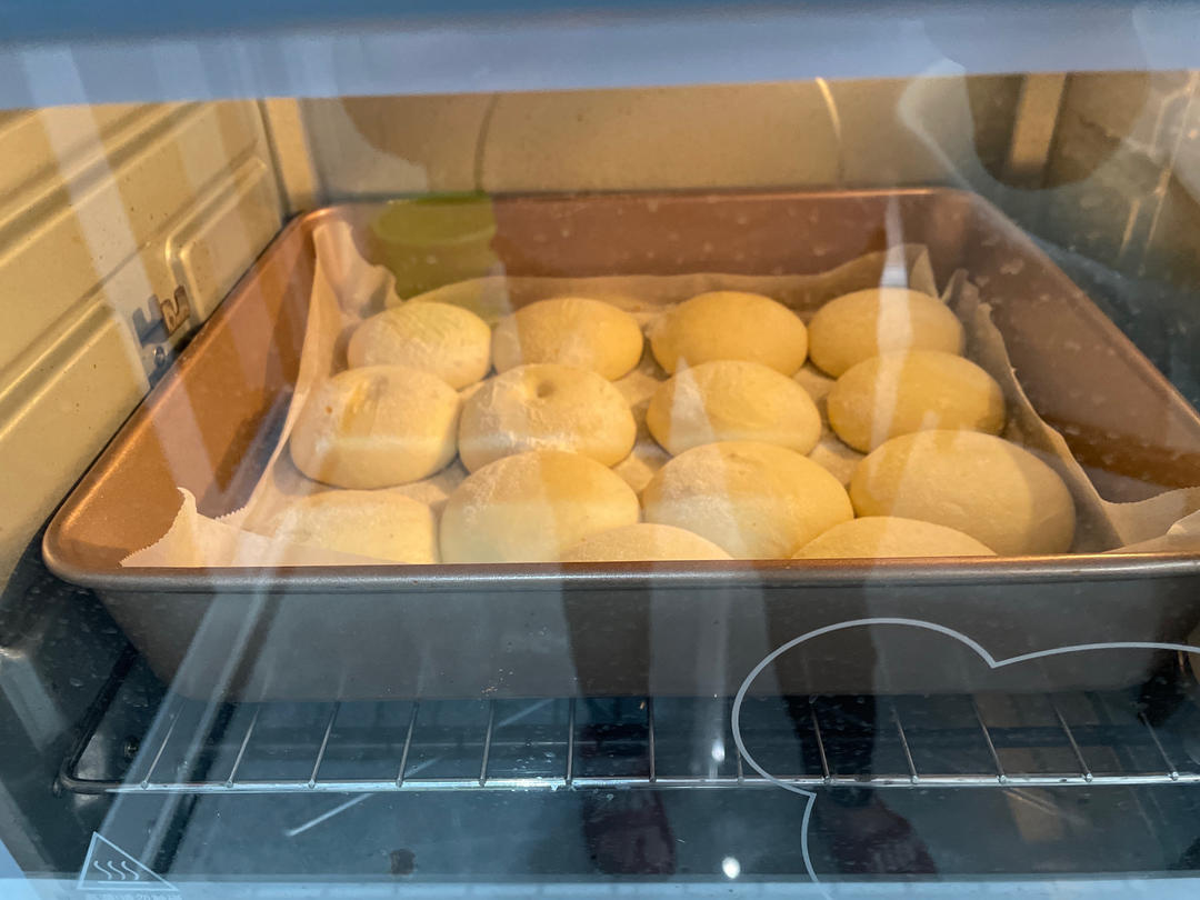 超软的酸奶小餐包
