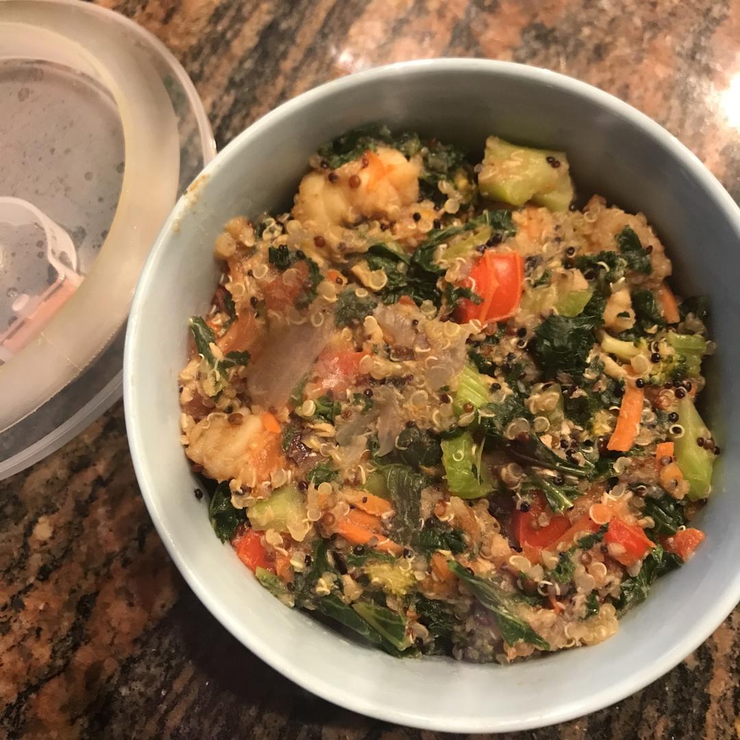 藜麦鸡肉时蔬煮锅（chicken ＆Garden Veggies Guinoa Skillet)